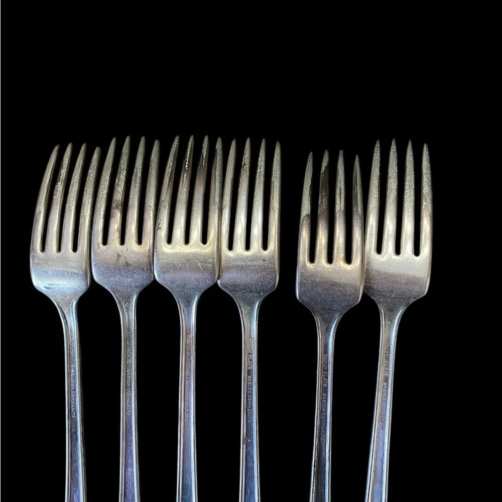 VTG Oneida Tudor Plate 1939 Fortune Silverplate Flatware Set - Floral Art Deco